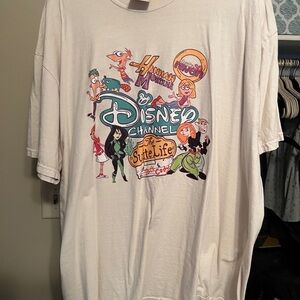 Disney Channel Vintage Cartoon Logo Tee in Cream